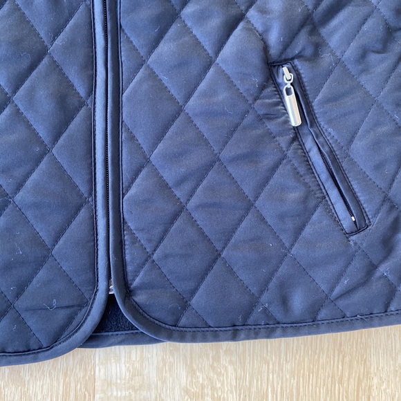 Quilted and Fleece Jacket - Picture 9 of 10